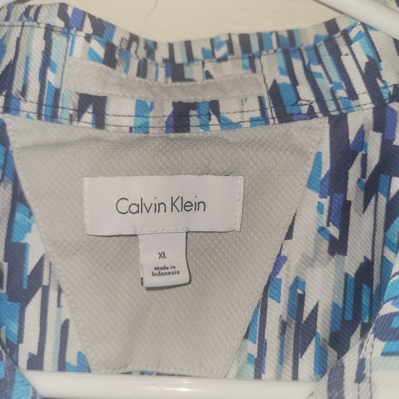 Calvin Klein Pixelated Mosaic Blue Button Down Shirt - Picture 7 of 13